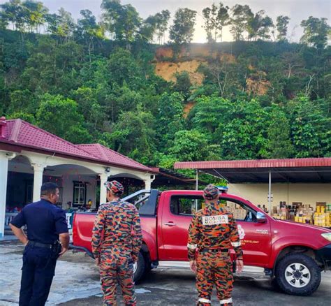 Pergerakan Tanah Runtuh Di Kota Belud Penghuni Sebuah Rumah Diarah