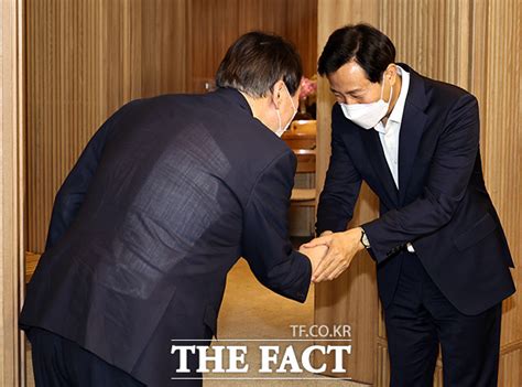 어제는 이준석 오늘은 오세훈 윤석열 입당 초읽기 Tf사진관 포토 기사 더팩트