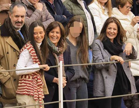 De Victoria Federica a Cari Lapique reunión de famosos en Illescas