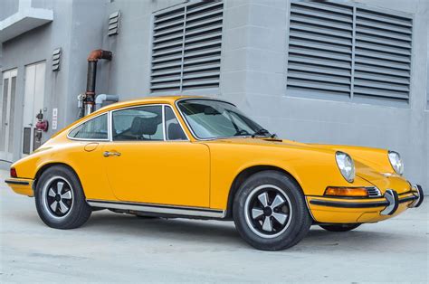 1972 Porsche 911T Signal Yellow | PCARMARKET