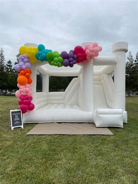 Modern Bounce House Rentals SNAP PHOTOBOOTH