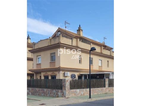 Chalet Pareado En Venta En Calle De La Joya 2 En Corrales Por 225 000