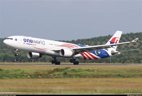 9M MTE Malaysia Airlines Airbus A330 323 Photo by BjörnD ID 1584901