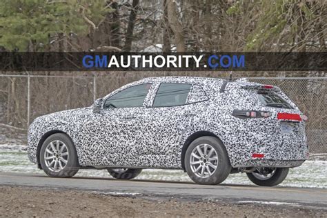 Future Buick Enspire SUV Breaks Cover In New Spy Pictures | GM Authority