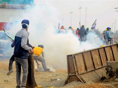 Farmers Protest Haryana Extends Mobile Internet Suspension In 7