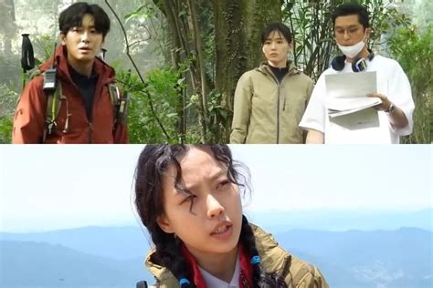 Watch Jun Ji Hyun And Joo Ji Hoon Pretend To Run From A Bear Go Min Si Practices Holding Her