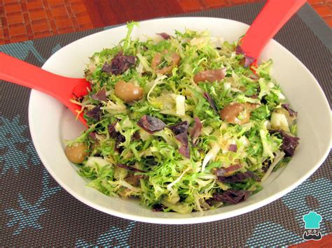 Ensalada Verde Con Escarola Y Olivas Fácil