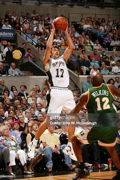 NBA playoffs, San Antonio Spurs Brent Barry in action vs Seattle ...