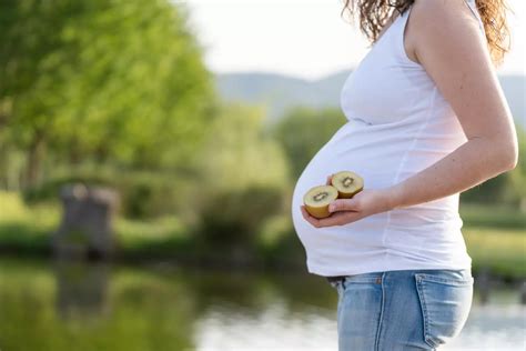 Kiwi During Pregnancy Is It Safe To Eat Top Benefits And Side