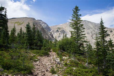 Hiking Mount Sopris via Thomas Lakes Trail in White River National ...