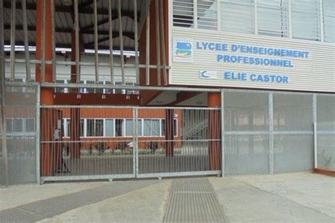 D Brayage Des Enseignants Du Lyc E Elie Castor Kourou