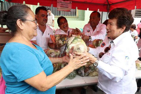 Hoy Tamaulipas Beneficia Ayuntamiento De Tampico A Residentes De La