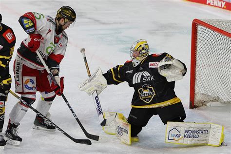 6 Viertelfinale Füchse Pinguine Eisbären und Joker gleichen aus