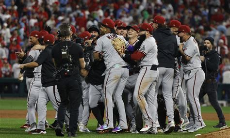 D Backs Eliminan A Los Filis En Juego Decisivo Y Pasa A La Serie Mundial