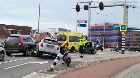 Onwelwording Op Wagenweg In Alkmaar Leidt Tot Ongeval Met Drie Voertuigen