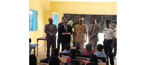 Le wali de Dakhlet Nouadhibou assiste à la rentrée des classes à l