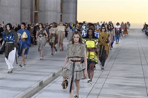 Louis Vuitton Walks Out Latest Collection At La Jolla S Salk Institute Rancho Santa Fe Review