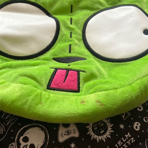 Gir Hot Topic Purse Its Very Used I Got A Lot Of Depop