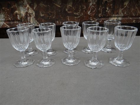 10 VERRES à porto anciens cristal pans coupés pieds octogonaux Baccarat