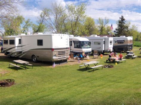 Camping & RV | Mort's on Upper Red Lake | Minnesota Fishing Resort