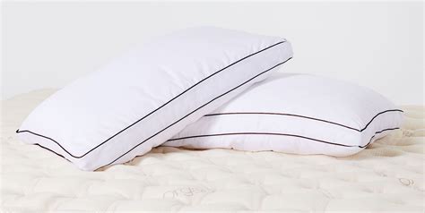 How to Choose a Pillow: Fill Type, Size, Density, and More | Saatva