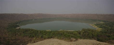 Lonar Crater Lake | Lonar Lake Travel Guide, Places to see - Trodly