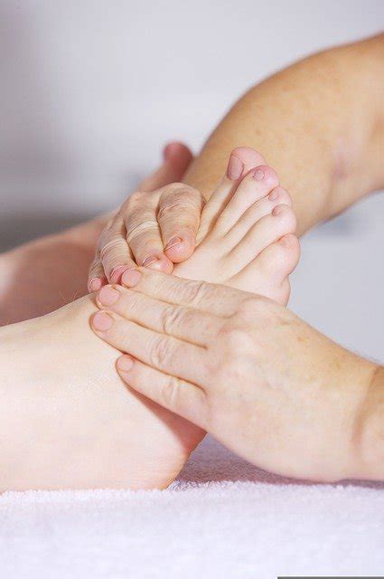 3 000 Free Foot Massage And Massage Photos Pixabay