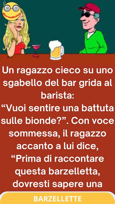 Un Ragazzo Cieco Su Uno Sgabello Del Bar Grida Al Barista Vuoi