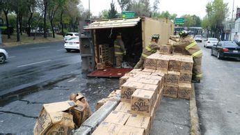 Volcadura De Tr Iler Afecta Circulaci N En Circuito Interior Grupo