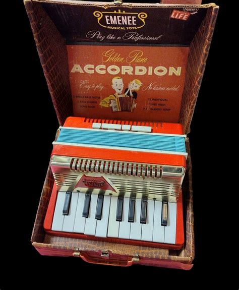 Emenee Musical Toys • Golden Piano Accordion • 1955 • Works Ebay