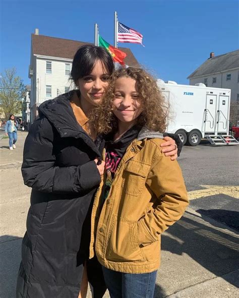 Jenna Ortega Fan Acc On Instagram Jenna With A Fan While She Was