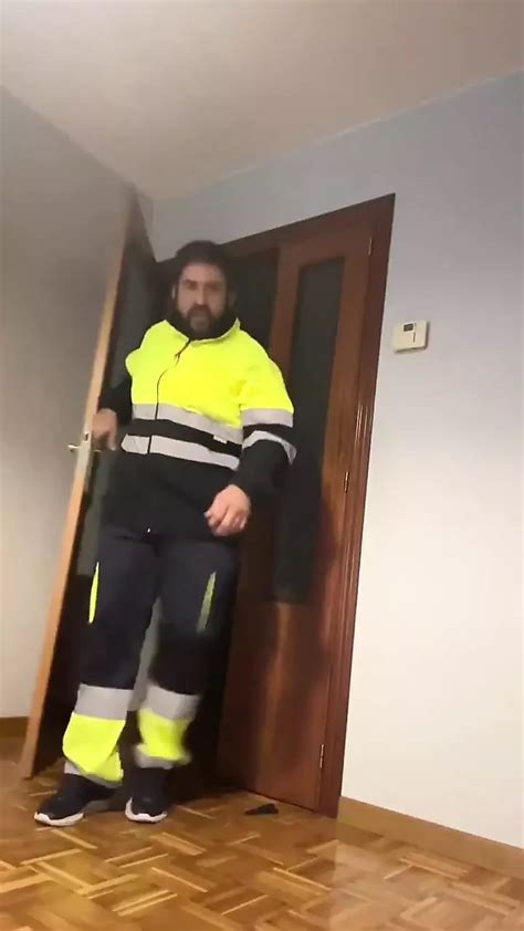 Eljodedor Horny Bear Comes Home From Work Gay Man Porn By FapHouse XHamster