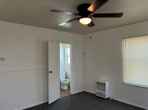 126 S Giovanola Ave San Bernardino Ca 92410 Room For Rent In San