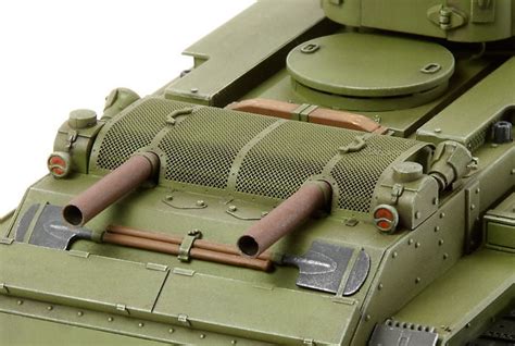 Tamiya Russian Tank BT 7 Model 1935 1 35 Scale Detailed Plastic Model