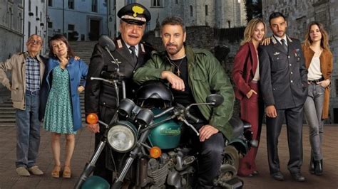 Don Matteo 14 Arriva Stasera Su Rai 1 Trama Cast Puntate