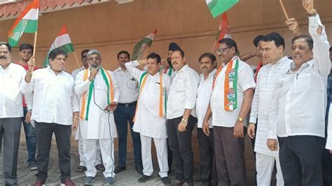 Pulwama Attack Navi Mumbai Congress Stages Protest Against Modi Govt