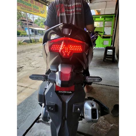 Jual LED RUNNING NEW VARIO 125 150 160 LENGKAP SOKET STOPLAMP Shopee