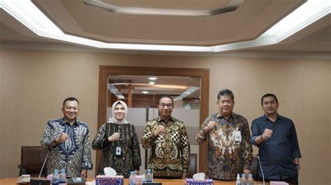 Bank Sumut Raih Laba Rp Miliar Dan Salurkan Kur Persen Di