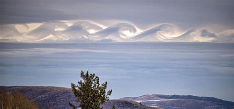 Beautiful example of Kelvin-Helmholtz waves | Climate and Agriculture in the Southeast