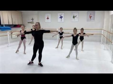 Этюд Адажио - YouTube