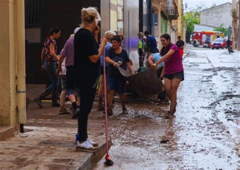 Multitud De Personas Agradecen A La Aemet Su Aviso Rojo Por La Dana