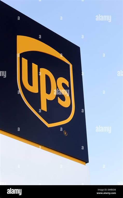 Ups Logo Hi Res Stock Photography And Images Alamy