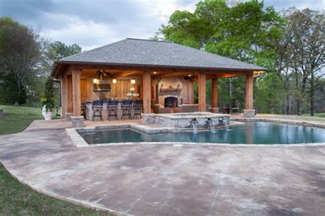 Rustic Mississippi Pool House - Landscaping Network