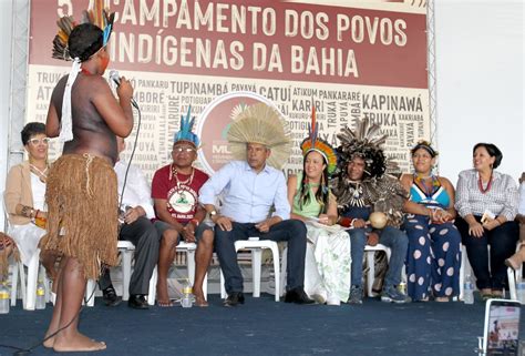 Povos indígenas reúnem se em Salvador para pressionar por educação e