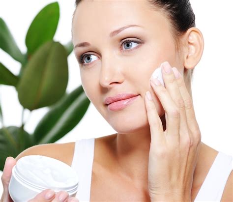 P Gina Im Genes De Crema Facial Descarga Gratuita En Freepik