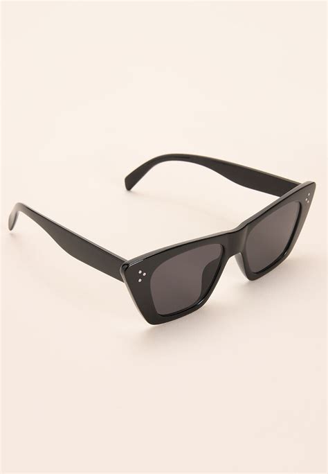 Womens Black Small Cat Eye Sunglasses Peacocks