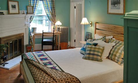 Juniper Hill Inn- CLOSED in - Windsor, VT | Groupon Getaways