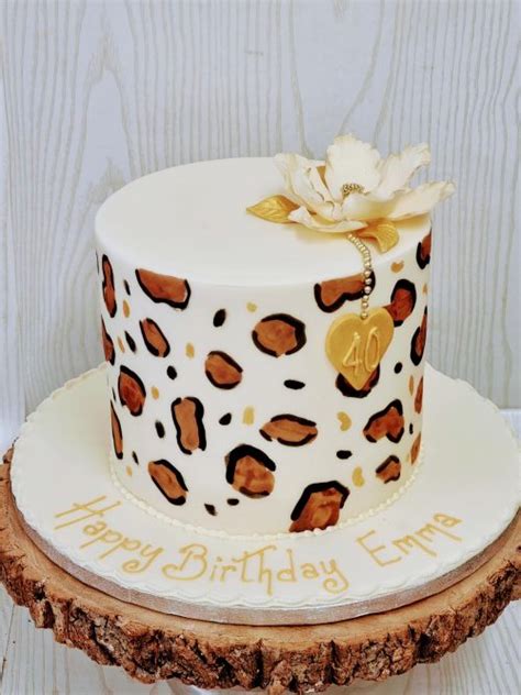 Leopard print theme cake – Ravens Bakery