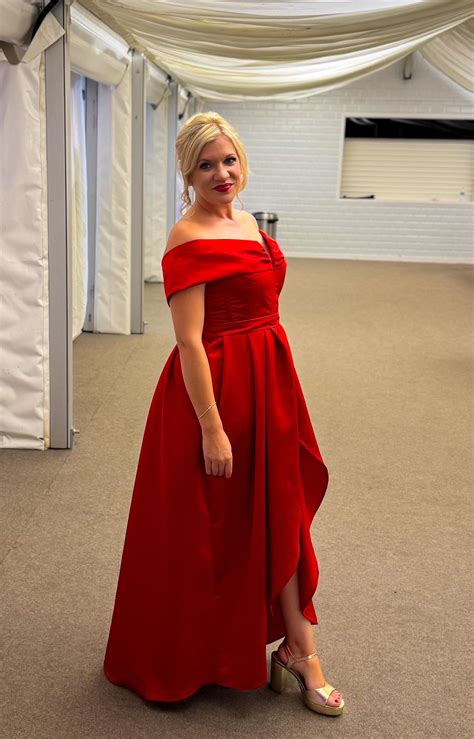 Ava Belle - Luxury Hair & Makeup - #parisfashionweek #