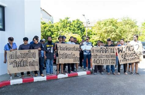 Phuket Drivers Protest Against New Baht Bus Service Threatening